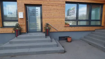 Expose Büro - Praxis - Friseurstudio in frequentierter Lage!