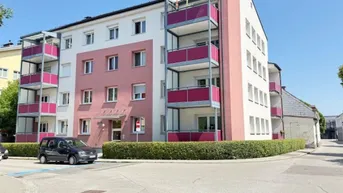 Expose Eigentumswohnung Balkon in komplett saniertem Wohnhaus!