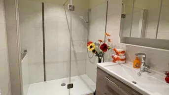 Expose charmante 2 Zimmer Wohnung mit Loggia *zentrale Lage*