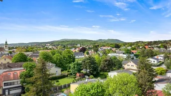 Expose Schöne, sonnige Dachgeschosswohnung mit Fernblick - Nähe Mödling