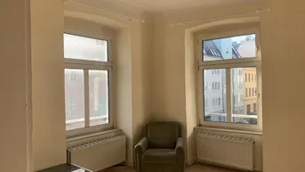 Expose Sonnige Kleinwohnung im Altbauhaus zum Sanieren