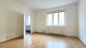 Expose VIEL GESTALTUNGSSPIELRAUM - 4-Zimmer Wohnung mit zwei Eingängen!