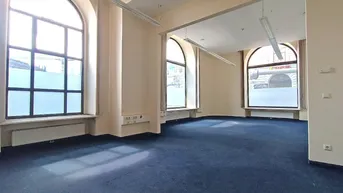 Expose Bestlage mit starker Außenwirkung und hoher Kundenfrequenz! Bürofläche Nähe U2 Schottentor &amp; Votivkirche!