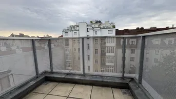Expose Exklusive Dachgeschoßwohnung mit Terrasse beim Stadtpark - Ab sofort verfügbar!