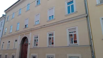Expose Geräumige 3 Zimmer Wohnung mit Terrasse Nähe Herz-Jesu Kirche