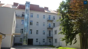 Expose Glacisstraße 5 Top 12 - Neu sanierte 4 Zimmerwohnung mit Balkon in den Innenhof