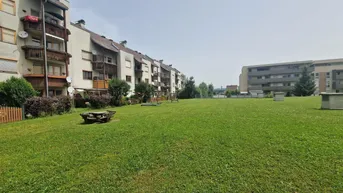 Expose Erdgeschosswohnung mit Garten, Terrasse und Garage - Perfekt gepflegt in Kalsdorf bei Graz