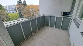 Expose Jakoministraße 17/7 - 3 Zimmer Wohnung mit einer Loggia - für Pärchen oder 2er WG