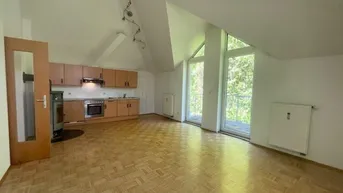 Expose Baiernstraße 48 - Charmante Wohnung im Dachgeschoß mit Balkon - Blick ins Grüne in Eggenberg