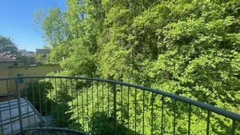 Expose Baiernstraße 48 - Charmante Wohnung im Dachgeschoß mit Balkon - Blick ins Grüne in Eggenberg