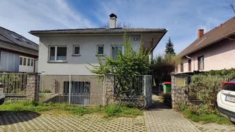 Expose 872 m² großes Grundstück - Einfamilienhaus mit Garten