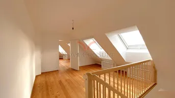 Expose Moderne Dachgeschossmaisonette mit Ausblick