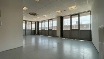 Expose 2 Monate mietfrei!!! Klimatisiertes Büro mit ca. 293,76 m² Nutzfläche und hofseitiger Terrasse