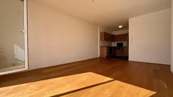 Expose Lichtdurchflutete 2-Zimmer-Wohnung mit Dachterrasse - verfügbar ab Oktober 2025