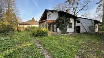 Expose Einfamilienhaus mit Potential und großem Grundstück zu verkaufen