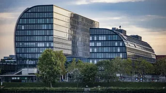 Expose BÜROS IM RIVERGATE mit tollem AUSBLICK!