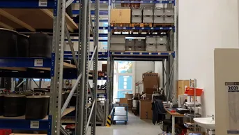 Expose Gewerbehalle | Lager / Büro / Verkaufsraum zur Untermiete im Squarebizz Business Center Eibesbrunn