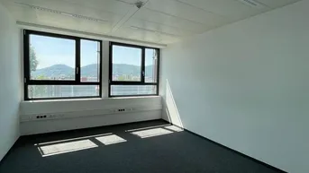 Expose Innenstadtbüro mit Schlossbergblick