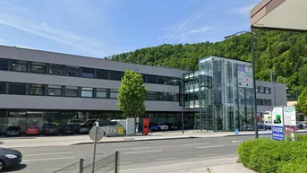 Expose Lichtdurchflutete Bürofläche in zentraler Lage