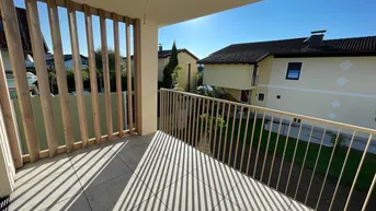 Expose Erstbezug: Helle 2-Zimmer-Wohnung mit 44 m² direkt neben Infineon 