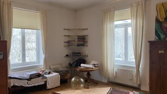 Expose Helle Stilaltbauwohnung 113m² in zentraler Lage !