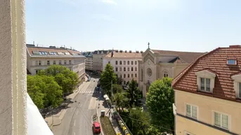 Expose Südseitiger Altbau mit schönem Ausblick! Sanierungsbedürftige 3,5-Zimmer-Wohnung im 3. Stock