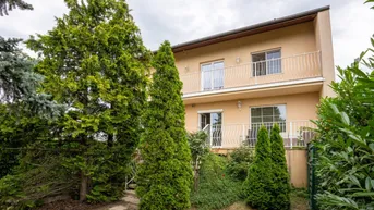 Expose Weinviertel-Flair in der Stadt! Einfamilienhaus mit Pool und Sauna in unmittelbarer Wien-Nähe