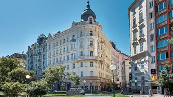 Expose Schwedenplatz! Dachgeschoß-Maisonette mit Terrasse in wunderschönem Bürogebäude!