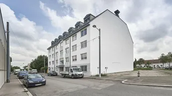Expose Mehrere freie Flächen in Bürogebäude nächst Triester Straße!