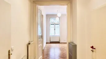 Expose Altbau nächst Burggasse! Westseitige 2,5-Zimmer-Wohnung im Hochparterre