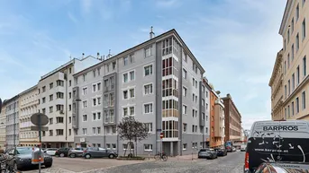 Expose KFZ-Stapelparker in der Schlagergasse/Severingasse Nähe Volksoper und WUK!