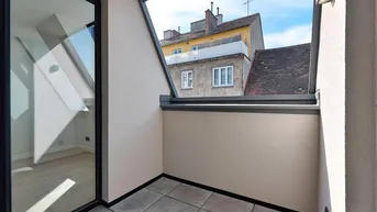 Expose Sonniger Erstbezug mit Südwest-Loggia in neu ausgebautem Dachgeschoß!