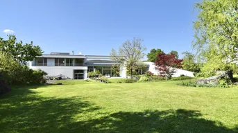 Expose Architekten-Villa in traumhafter Landschaft – ein Rückzugsort mit höchster Wohnqualität.
