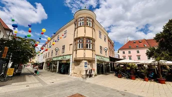 Expose Repräsentativer Erstbezug! Bürofläche am Hauptplatz | 4 lichtdurchflutete Zimmer | Terrasse im Innenhof | Klimaanlage