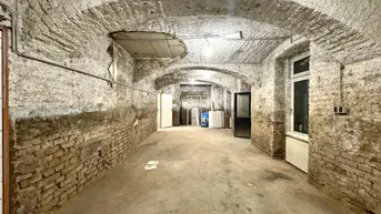 Expose Hofseitiger Keller nächst Schlossquadrat!