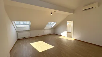 Expose INNENSTADT DACHGESCHOSSMIETE