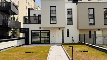 Expose MODERNE TOWNHOUSES MIT EIGENGARTEN BEIM ROCHUSMARKT - ERSTBEZUG