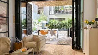 Expose EXKLUSIVES TOWNHOUSE: INSIDE OUT - OUTSIDE IN