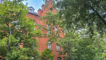 Expose LICHT, CHARME UND GESCHICHTE IN DÖBLING – 2-ZIMMER-WOHNUNG IM ALTBAU