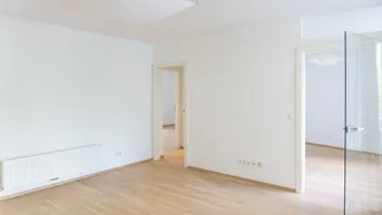 Expose DIE STADTPOETIN - STILVOLLE 3 ZIMMER WOHNUNG IM KARMELITERVIERTEL