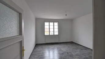 Expose Renovierte Altbauwohnung