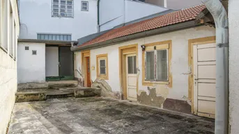 Expose Sanierungsbedürftiges Wohnhaus im Zentrum von Mannersdorf