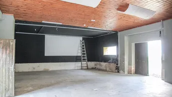 Expose Sanierungsbedürftiges Wohnhaus mit großem Garten und Stadl im Zentrum von Mannersdorf