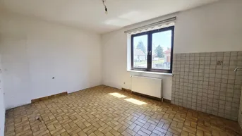 Expose Wohnen am Tor zum Nationalpark Thayatal! Haus mit 130 m², 6 Zimmer und großem Garten in toller Ruhelage – bereit für neue Ideen!