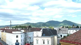 Expose AUSSERGEWÖNLICH - TERRASSENWOHNUNG MIT 2 GARAGEN UND RIESEN HOBBYRAUM INKLUSIVE SAUNA!