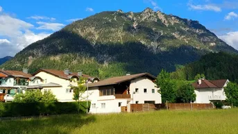 Expose "Wohnen am Sintwag" - Zweifamilienhaus mit Potential in Reutte zu verkaufen