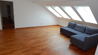Expose Helle und ruhige Dachgeschosswohnung im Innenhof mit Grünblick