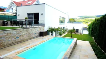 Expose "Wohntraum" Villa mit Pool - Fernblick und direkten Zugang zum Wald