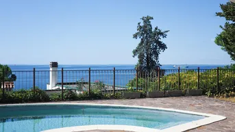 Expose *** Meerblick-Villa in Trieste ***