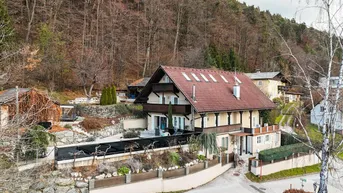 Expose Wohntraum mit Swimming Pool &amp; Sonnenterrasse in Velden am Wörther See
